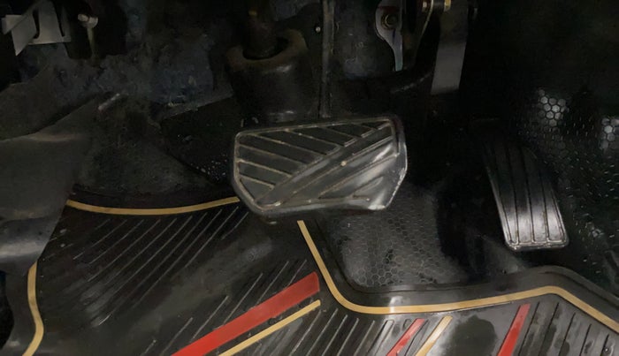 2015 Maruti Celerio VXI AMT, Petrol, Automatic, 63,318 km, Pedals