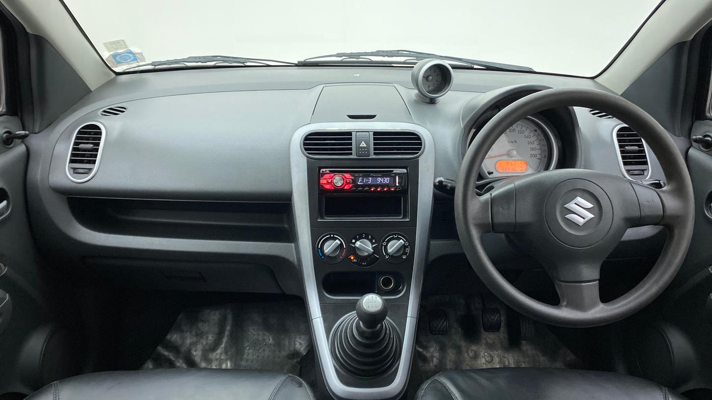 2013 Maruti Ritz VXI, Petrol, Manual, 66,515 km, Dashboard