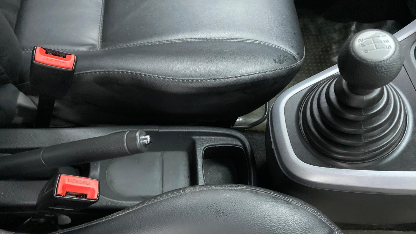 2013 Maruti Ritz VXI, Petrol, Manual, 66,515 km, Gear Lever