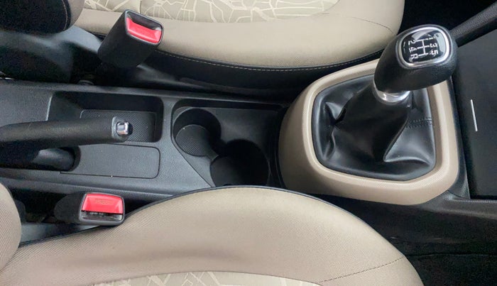 2015 Hyundai Xcent S 1.2, Petrol, Manual, 11,524 km, Gear Lever