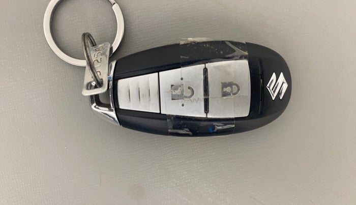 2015 Maruti S Cross ZETA 1.6, Diesel, Manual, 1,24,371 km, Key Close Up