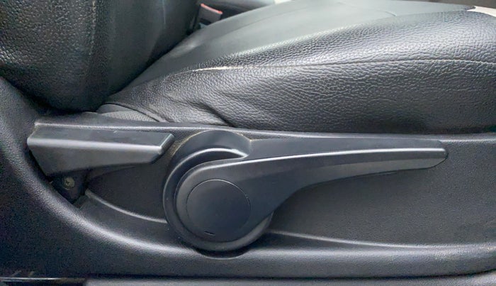 2017 Tata Tiago XZ 1.05 REVOTORQ, Diesel, Manual, 41,205 km, Driver Side Adjustment Panel