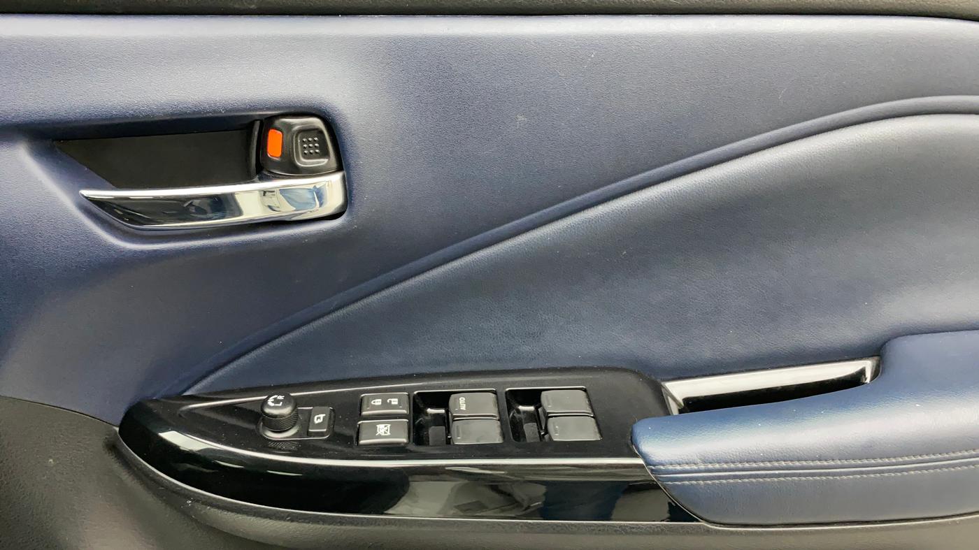 2022 Maruti Baleno ALPHA 1.2 AGS, Petrol, Automatic, 35,349 km, Driver Side Door Panels Control