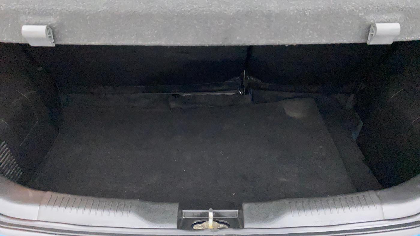 2017 Maruti IGNIS ZETA 1.2 AMT DUAL TONE, Petrol, Automatic, 41,186 km, Boot Inside