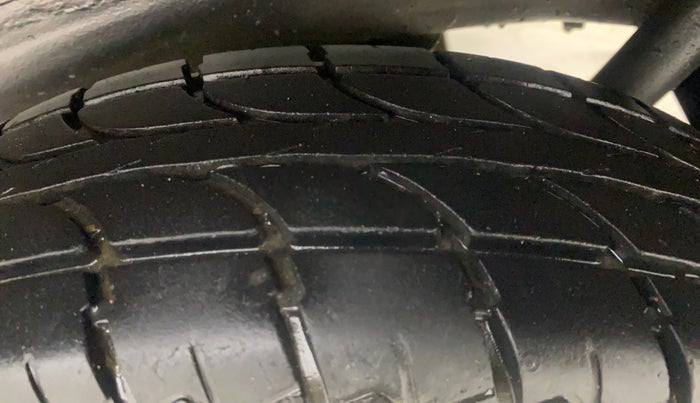 2013 Maruti Wagon R 1.0 LXI, Petrol, Manual, 52,810 km, Left Rear Tyre Tread