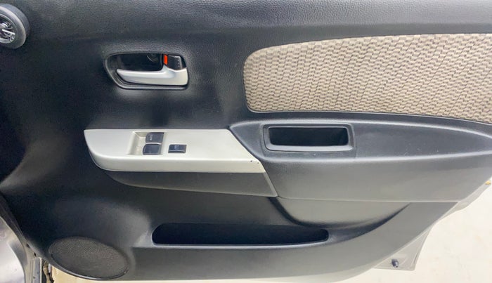 2013 Maruti Wagon R 1.0 LXI, Petrol, Manual, 52,810 km, Driver Side Door Panels Control