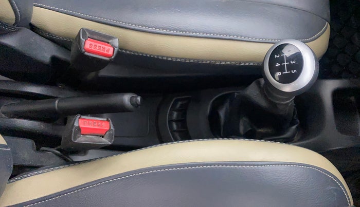 2013 Maruti Wagon R 1.0 LXI, Petrol, Manual, 52,810 km, Gear Lever