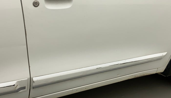 2021 Maruti New Wagon-R LXI CNG 1.0, CNG, Manual, 77,064 km, Driver-side door - Slightly dented