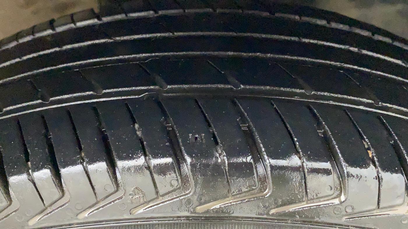 2021 Maruti New Wagon-R LXI CNG 1.0, CNG, Manual, 77,064 km, Right Front Tyre Tread