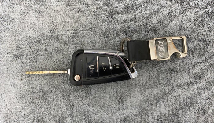 2021 Maruti New Wagon-R LXI CNG 1.0, CNG, Manual, 77,064 km, Key Close Up