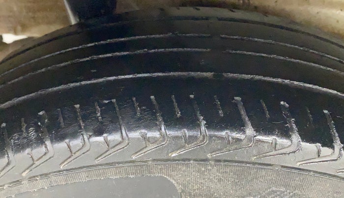 2021 Maruti New Wagon-R LXI CNG 1.0, CNG, Manual, 77,064 km, Right Rear Tyre Tread