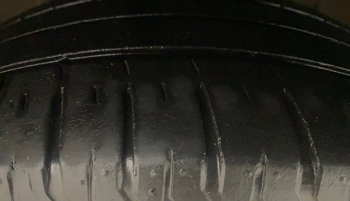 2015 Volkswagen Polo GT TSI AT, Petrol, Automatic, 65,152 km, Left Front Tyre Tread