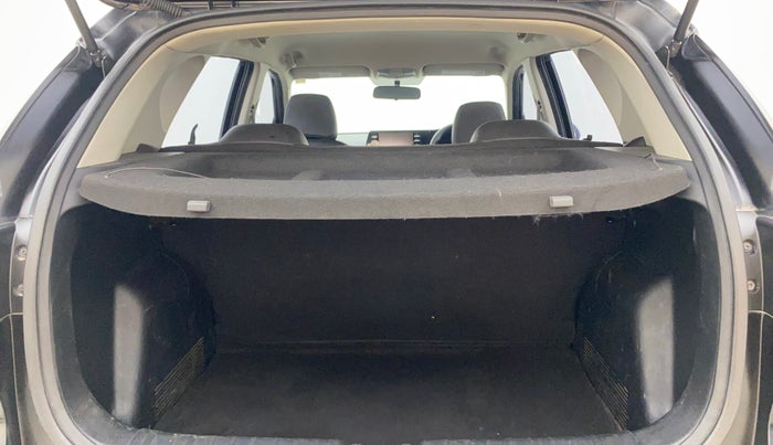 2020 KIA SONET HTK PLUS 1.0 IMT, Petrol, Manual, 99,702 km, Boot Inside