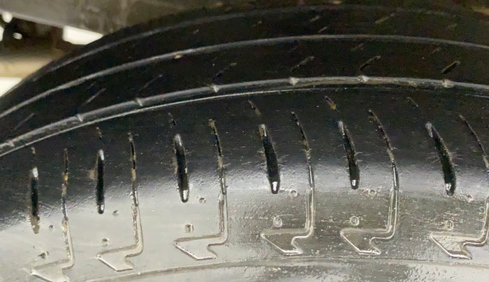 2020 Maruti IGNIS SIGMA 1.2, Petrol, Manual, 13,216 km, Right Rear Tyre Tread
