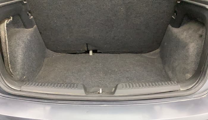 2014 Volkswagen Polo COMFORTLINE 1.2L PETROL, Petrol, Manual, 84,501 km, Boot Inside