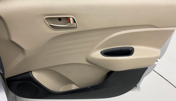 2019 Hyundai NEW SANTRO SPORTZ MT, Petrol, Manual, 13,394 km, Driver Side Door Panels Control