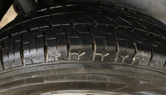 2017 Maruti Wagon R 1.0 LXI, CNG, Manual, 36,513 km, Right Rear Tyre Tread