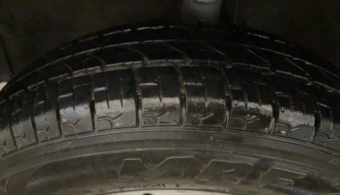 2017 Maruti Wagon R 1.0 LXI, CNG, Manual, 36,513 km, Left Front Tyre Tread