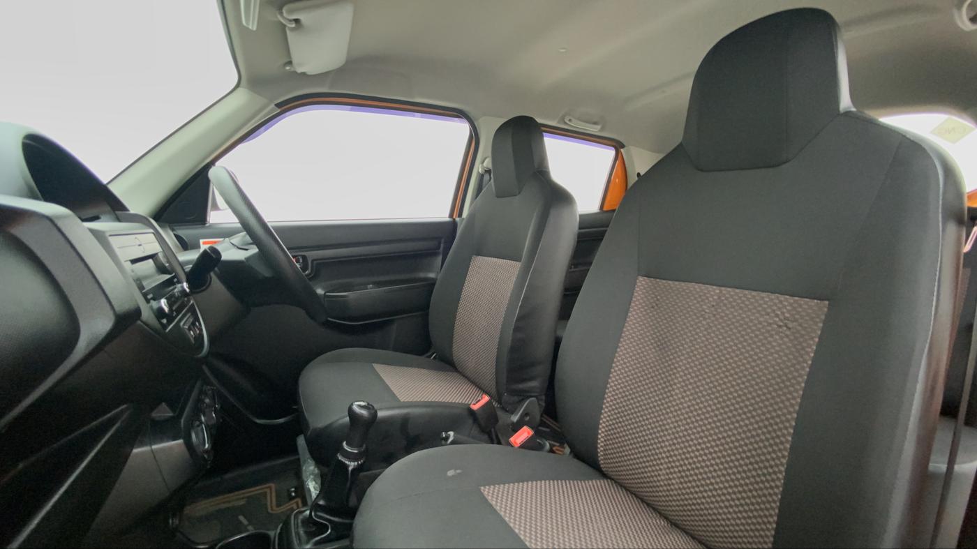 2021 Maruti S PRESSO VXI CNG, CNG, Manual, 23,715 km, Right Side Front Door Cabin