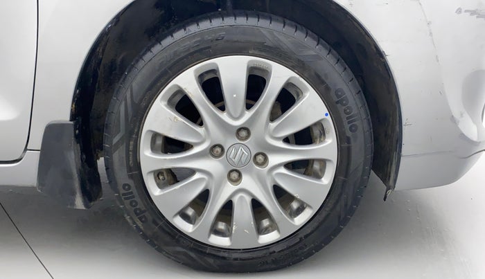 2017 Maruti Baleno ZETA CVT PETROL 1.2, Petrol, Automatic, 14,696 km, Right Front Wheel