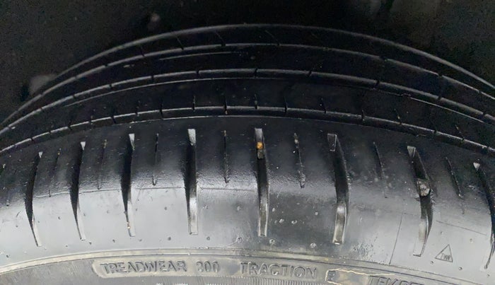 2017 Maruti Baleno ZETA CVT PETROL 1.2, Petrol, Automatic, 14,696 km, Left Rear Tyre Tread