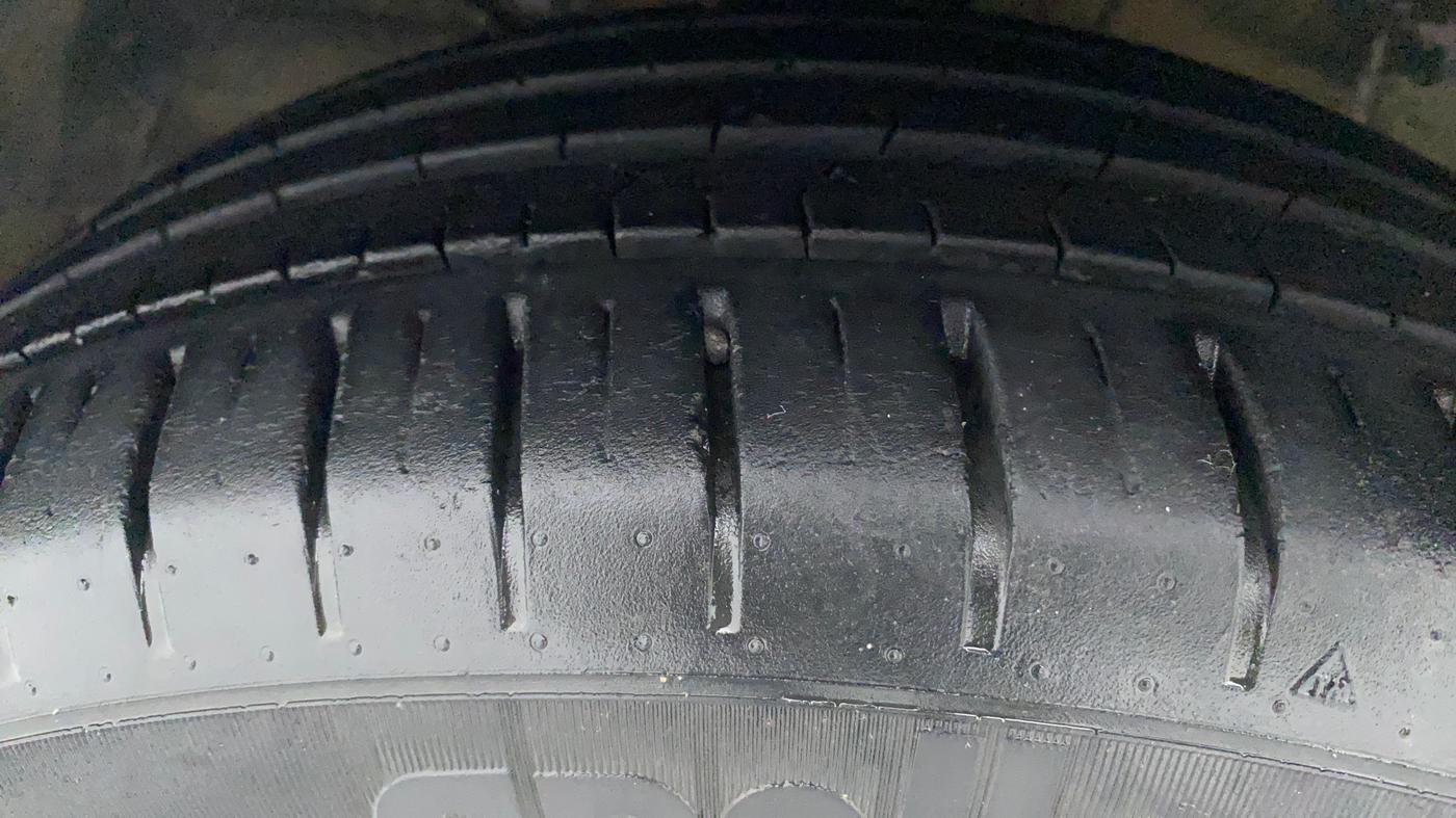 2017 Maruti Baleno ZETA CVT PETROL 1.2, Petrol, Automatic, 14,696 km, Left Front Tyre Tread