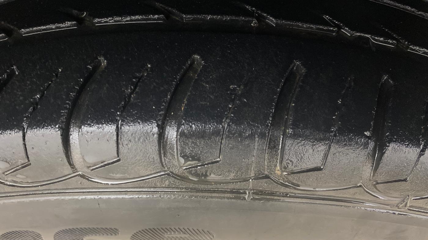 2018 Ford Ecosport TITANIUM 1.5L PETROL, Petrol, Manual, 39,637 km, Right Front Tyre Tread
