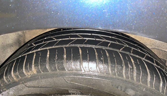 2023 Hyundai NEW I20 ASTA (O) 1.2 AT, Petrol, Automatic, 35,729 km, Right Rear Tyre Tread