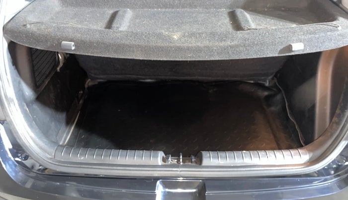 2023 Hyundai NEW I20 ASTA (O) 1.2 AT, Petrol, Automatic, 35,729 km, Boot Inside