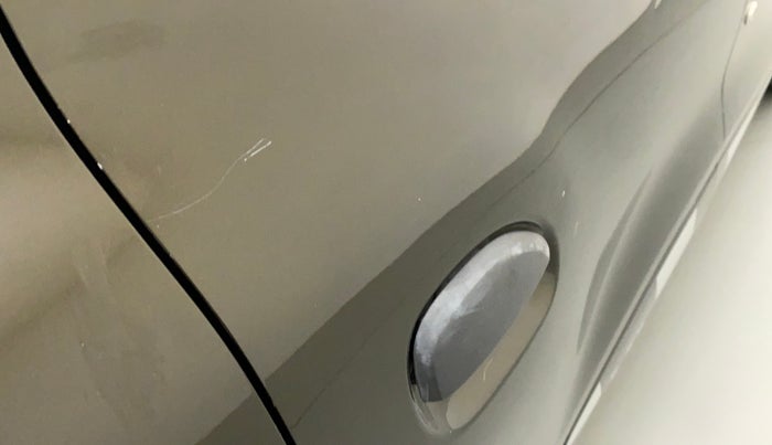 2017 Renault Kwid RXT 1.0 AMT (O), Petrol, Automatic, 36,588 km, Right rear door - Minor scratches