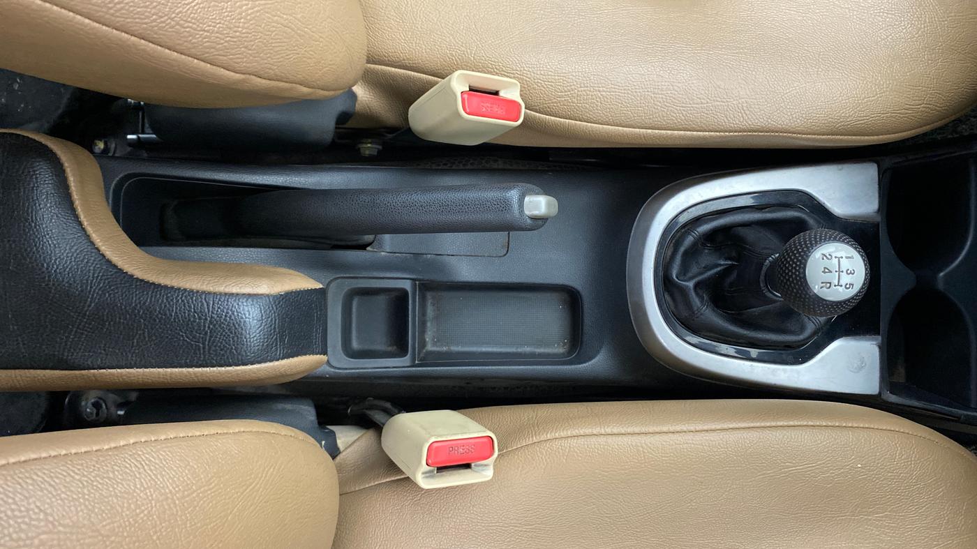 2019 Honda Jazz 1.2L I-VTEC V, Petrol, Manual, 79,675 km, Gear Lever