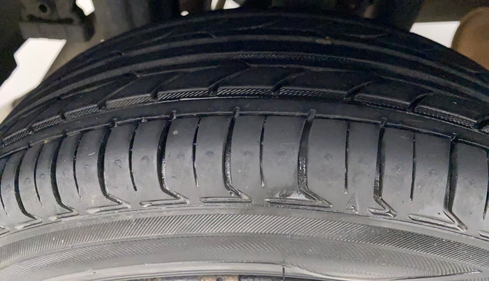 2015 Maruti Alto K10 VXI, Petrol, Manual, 63,536 km, Right Rear Tyre Tread