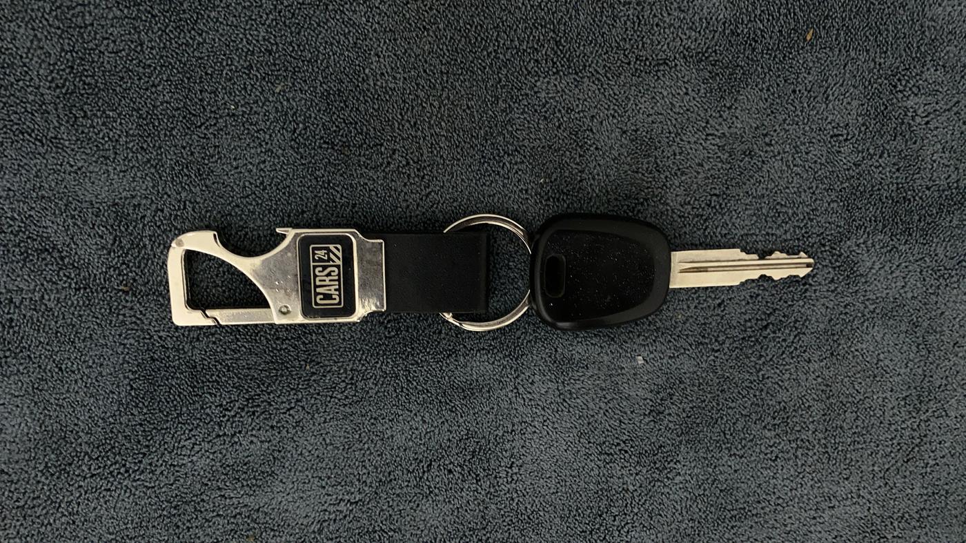 2015 Maruti Alto K10 VXI, Petrol, Manual, 63,536 km, Key Close Up