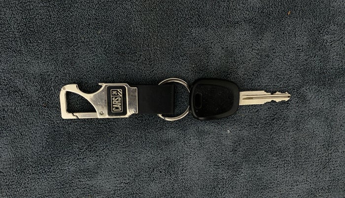 2015 Maruti Alto K10 VXI, Petrol, Manual, 63,536 km, Key Close Up