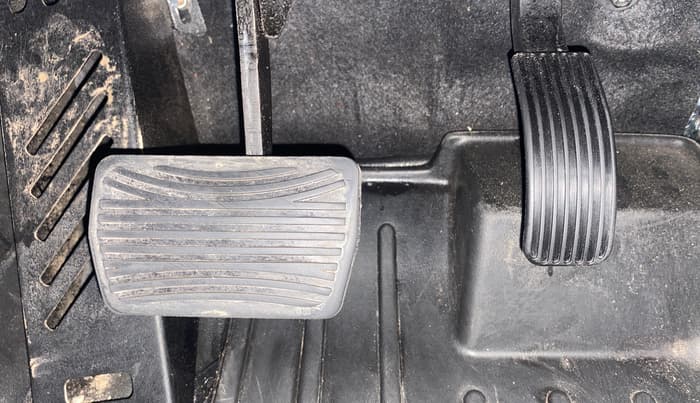 2022 Mahindra Thar LX PETROL HT 4WD AT, Petrol, Automatic, 18,128 km, Pedals