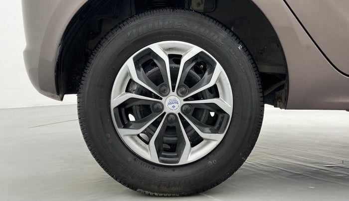 2017 Tata Tiago XE 1.2 REVOTRON, Petrol, Manual, 7,719 km, Right Rear Wheel