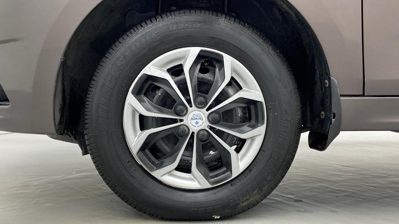 2017 Tata Tiago XE 1.2 REVOTRON, Petrol, Manual, 7,719 km, Left Front Wheel