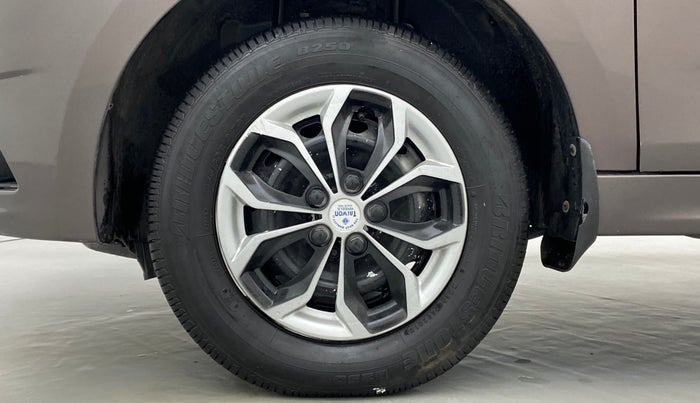 2017 Tata Tiago XE 1.2 REVOTRON, Petrol, Manual, 7,719 km, Left Front Wheel