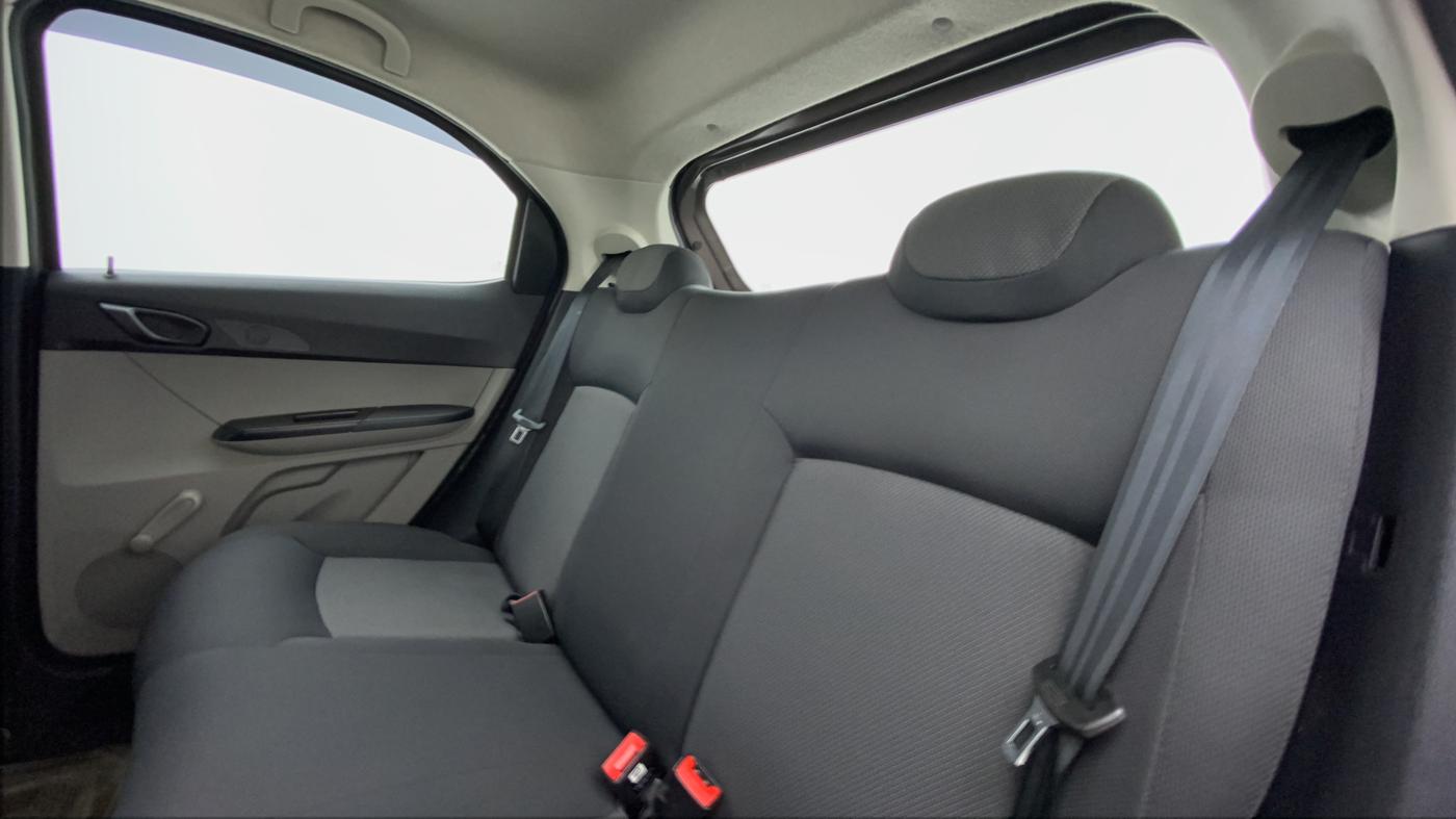 2017 Tata Tiago XE 1.2 REVOTRON, Petrol, Manual, 7,719 km, Right Side Rear Door Cabin