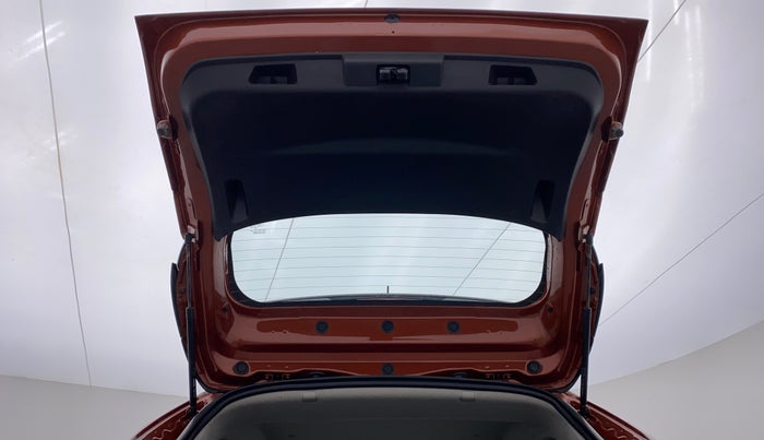 2017 Renault Captur PLATINE DUAL TONE, Diesel, Manual, 16,213 km, Boot Open Door