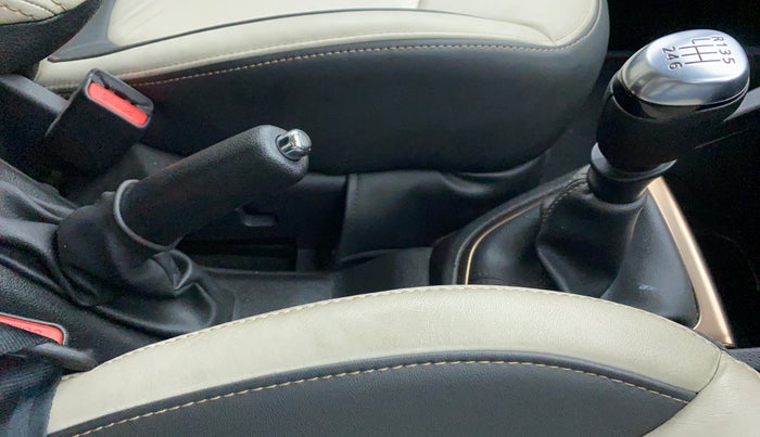 2017 Renault Captur PLATINE DUAL TONE, Diesel, Manual, 16,213 km, Gear Lever