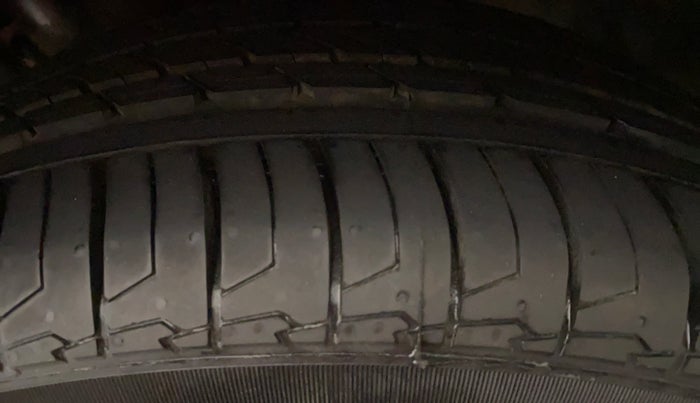 2020 Tata ALTROZ XZ PETROL, Petrol, Manual, 48,175 km, Left Rear Tyre Tread