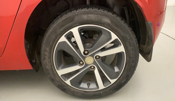 2020 Tata ALTROZ XZ PETROL, Petrol, Manual, 48,175 km, Left Rear Wheel