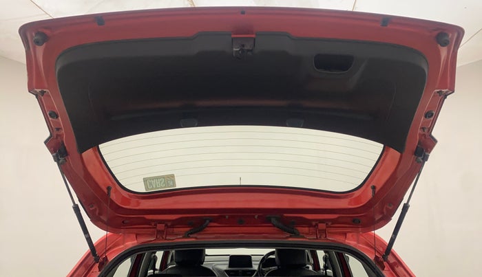 2020 Tata ALTROZ XZ PETROL, Petrol, Manual, 48,175 km, Boot Door Open