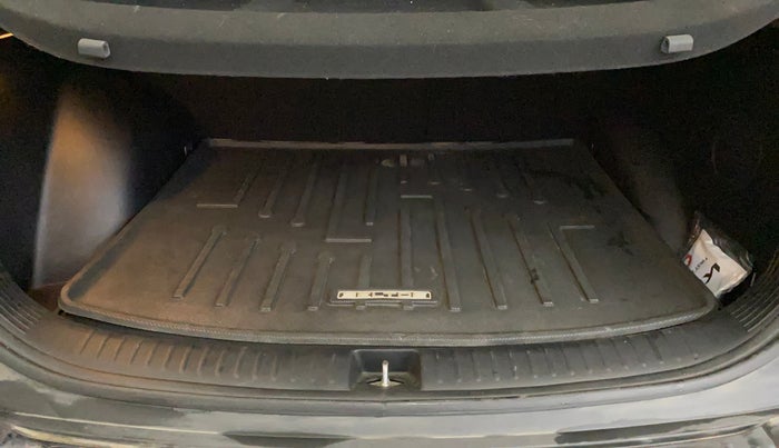 2024 KIA SELTOS  GTX Plus 1.5 Turbo Petrol DCT, Petrol, Automatic, 17,752 km, Boot Inside