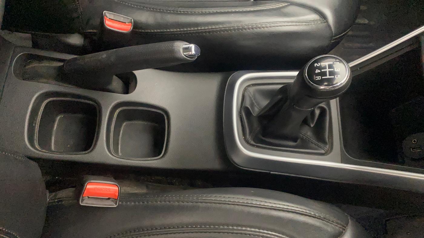 2022 Maruti S Cross ZETA 1.5, Petrol, Manual, 35,461 km, Gear Lever
