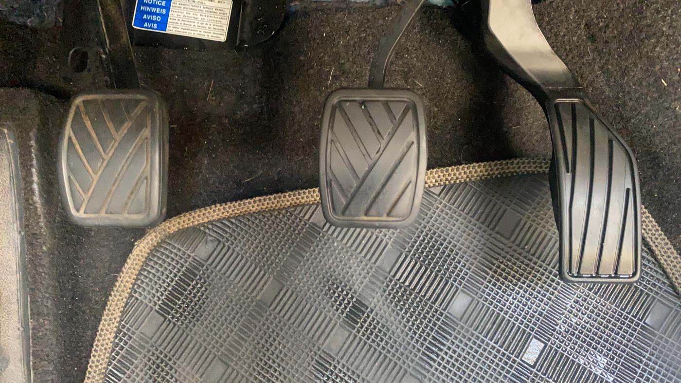 2022 Maruti S Cross ZETA 1.5, Petrol, Manual, 35,461 km, Pedals