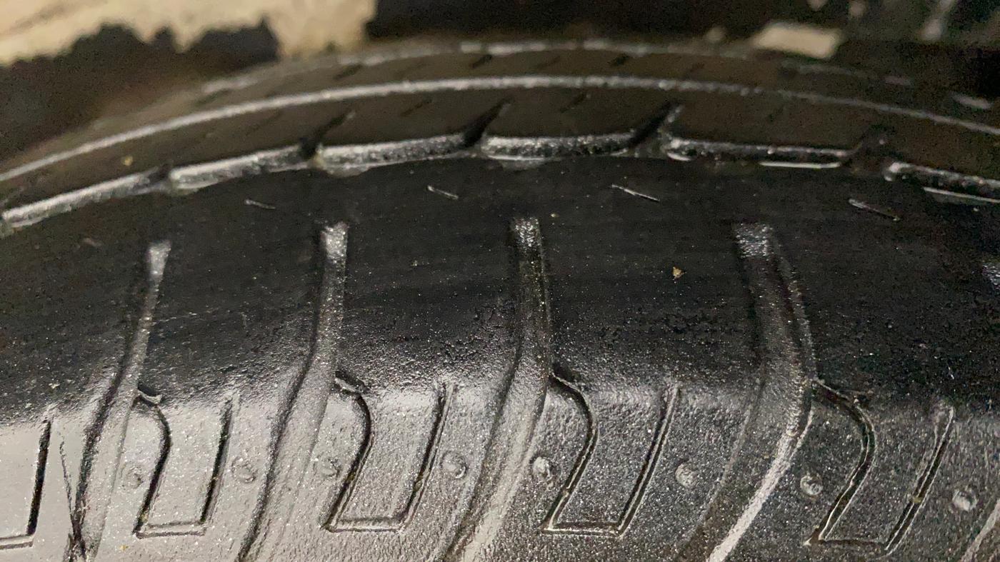 2014 Maruti Wagon R 1.0 LXI CNG, CNG, Manual, 98,017 km, Left Rear Tyre Tread