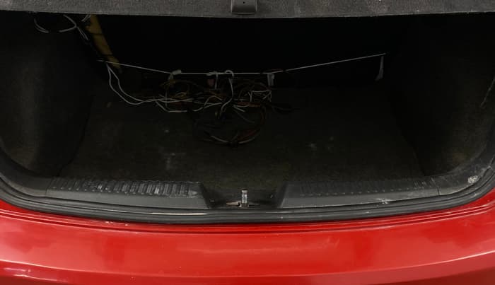 2014 Volkswagen Polo COMFORTLINE 1.2L PETROL, Petrol, Manual, 1,06,944 km, Boot Inside