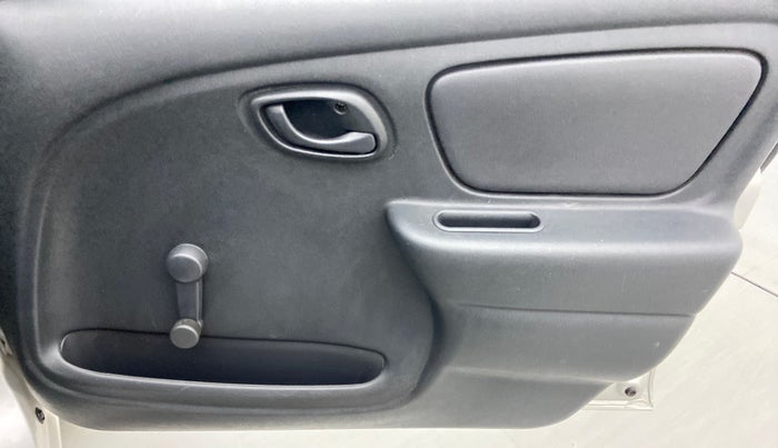 2010 Maruti Alto LXI, Petrol, Manual, 8,765 km, Driver Side Door Panels Control